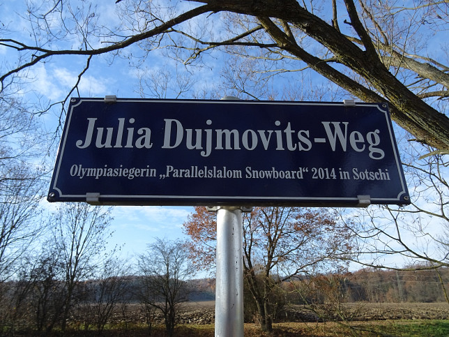 Gssing, Julia Dujmovits-Weg