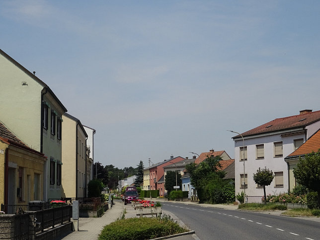 Markgrafneusiedl, Altes Dorf