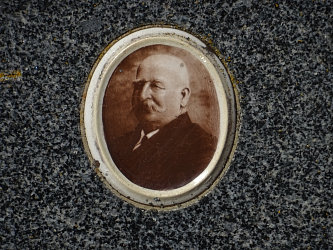 Friedhof Eisenh�ttl