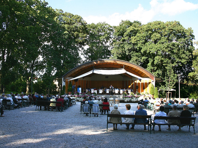 Bad Sauerbrunn, Konzert im Kurpark