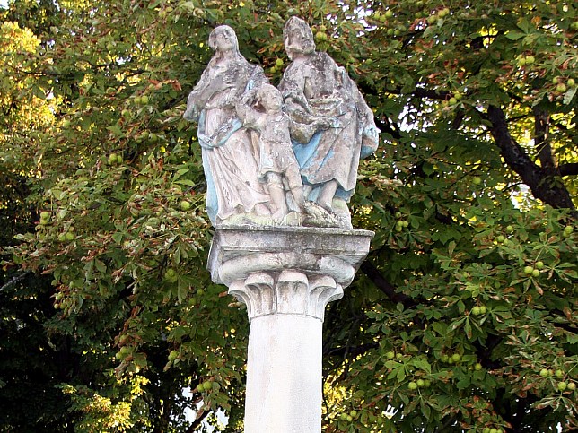 Baumgarten, Familiensule