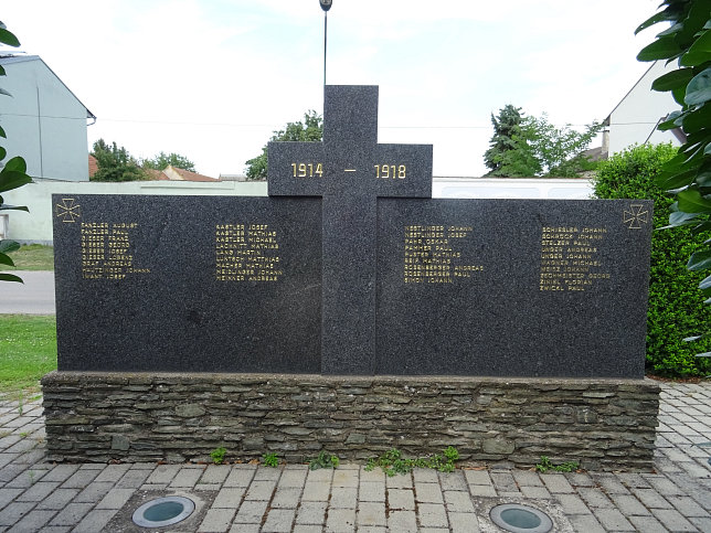 Deutsch Jahrndorf, Kriegerdenkmal