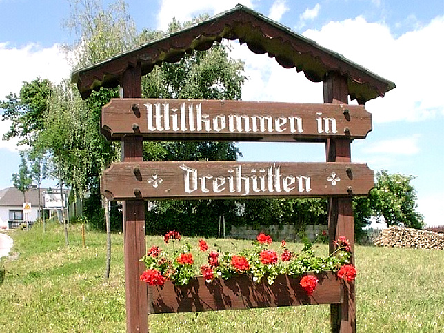 Dreihtten, Willkommen