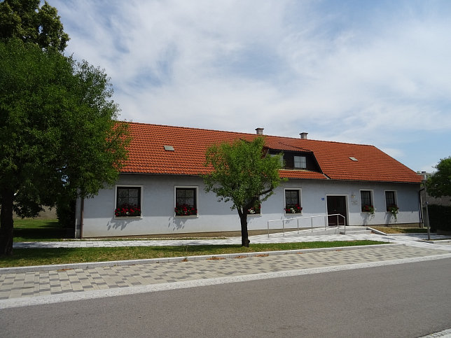 Edelstal, Pfarrheim