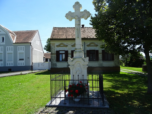 Gaas, Steinernes Kreuz