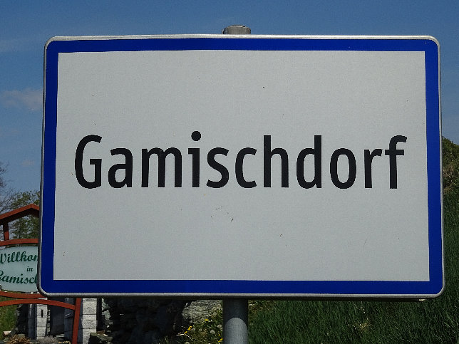 Gamischdorf, Ortstafel