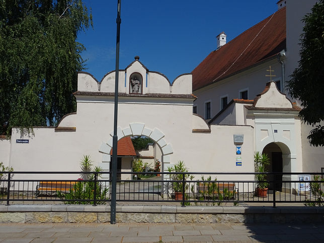 Güssing, Franziskanerkirche und Kloster