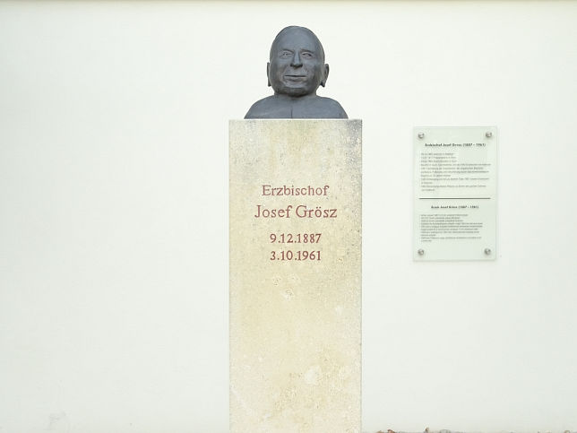 Halbturn, Jzsef Grsz-Denkmal