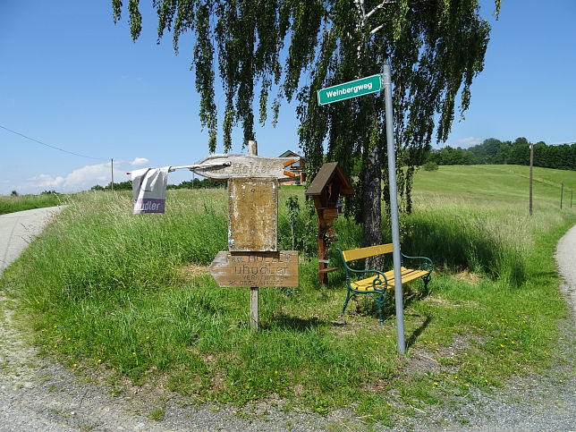 Heiligenkreuz, Kreuz Weinbergweg
