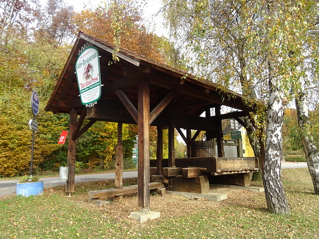 Henndorf, Obstpresse