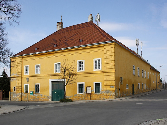 Hornstein, Gutsverwaltung