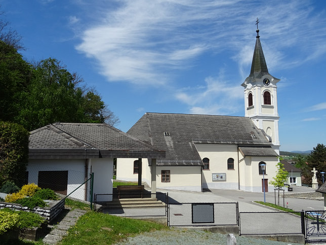 Jabing, Pfarrkirche hl. Anna