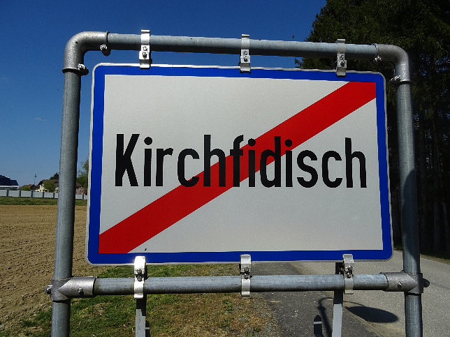 Kirchfidisch, Ortstafel