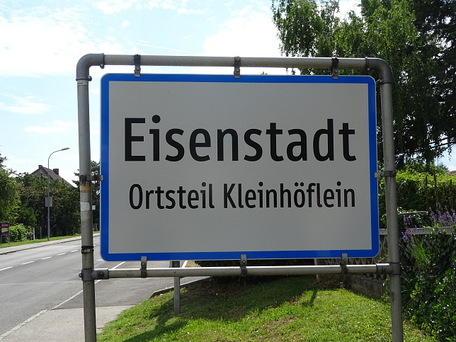 Kleinhöflein, Ortstafel