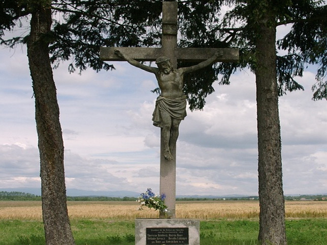 Kotezicken, Kreuz