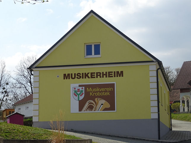 Krobotek, Musikerheim