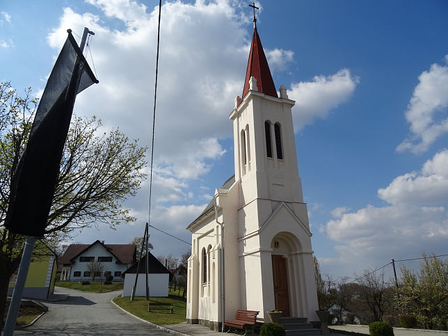 Krobotek, Ortskapelle