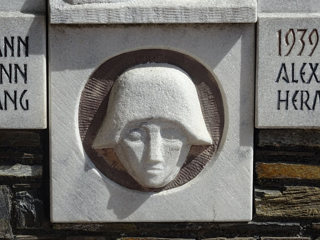 Kroisegg, Kriegerdenkmal