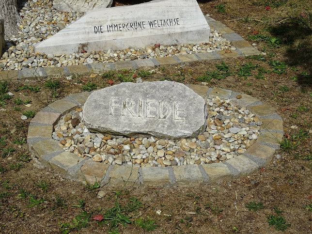 Kroisegg, Friedensbaum