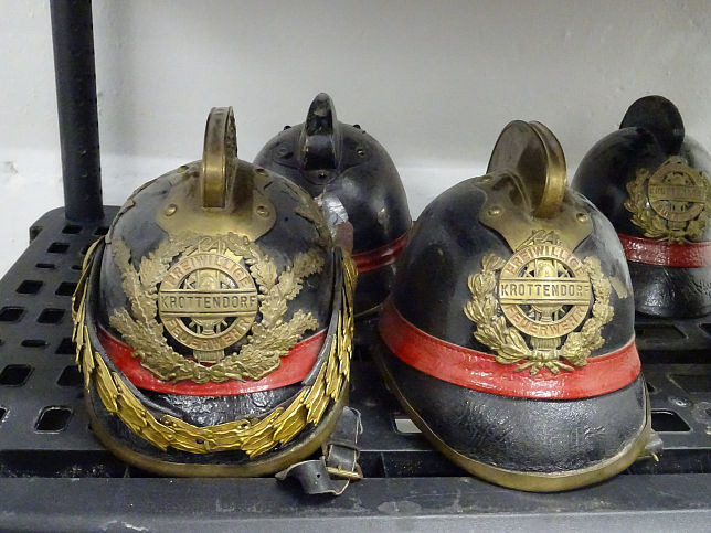 Krottendorf bei Gssing, Feuerwehrhelm