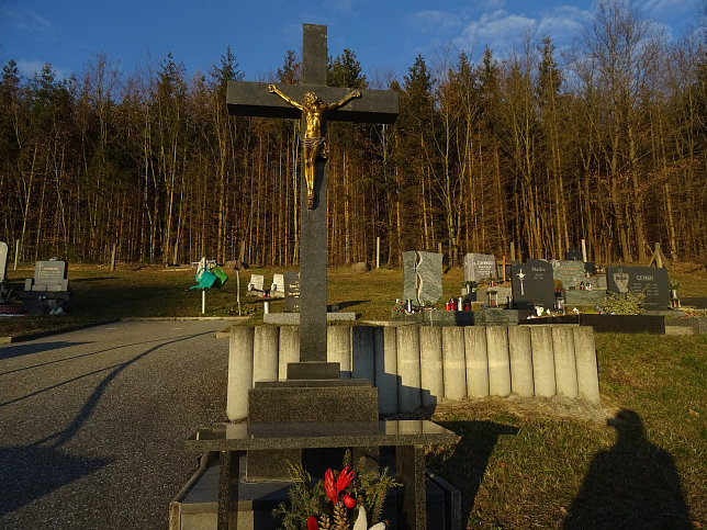 Krottendorf, Friedhofskreuz
