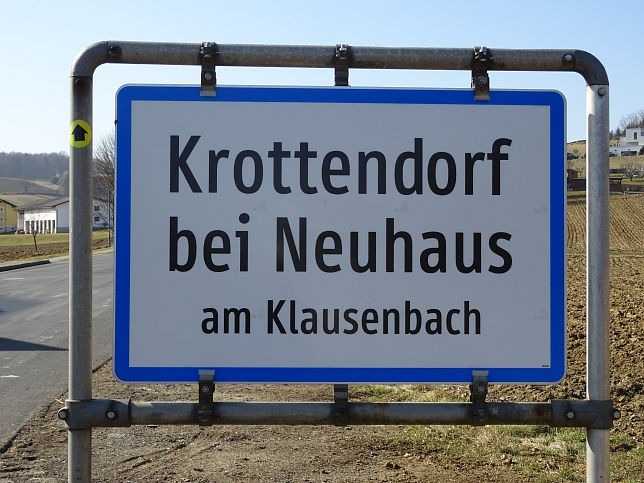 Krottendorf bei Neuhaus, Ortstafel
