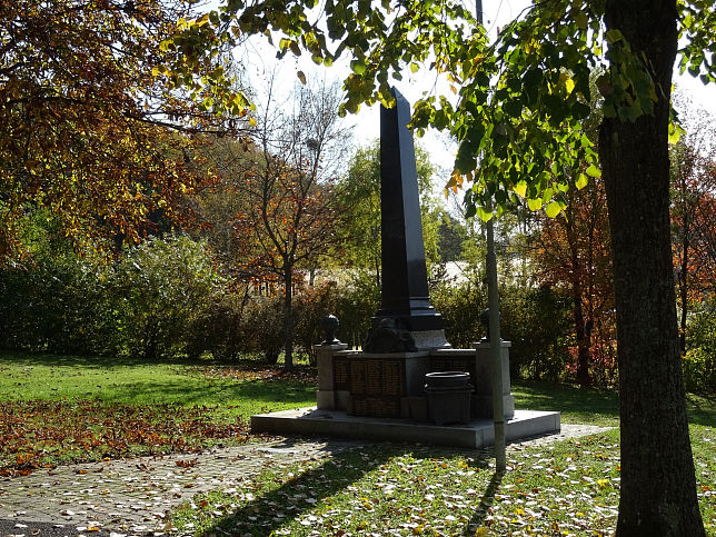 Kukmirn, Kriegerdenkmal