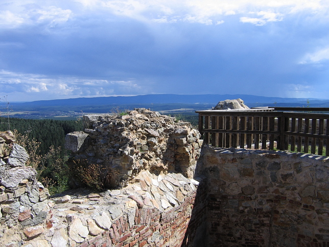 Ruine Landsee, Burgaufgang