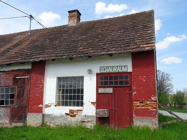 Limbachhof, Ehem. Schauraum mit Kassa