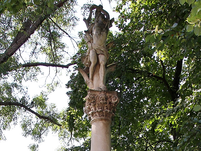 Loretto, Sebatiansule