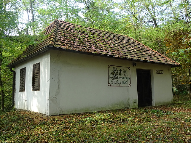 Moschendorf, Archiv