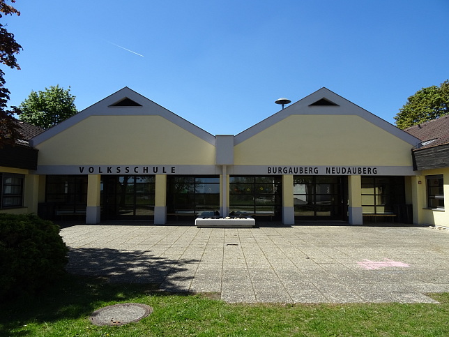 Neudauberg, Volksschule