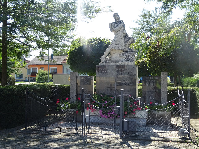 Neudorf bei Parndorf, Kriegerdenkmal