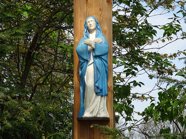Neumarkt an der Raab, Kreuz