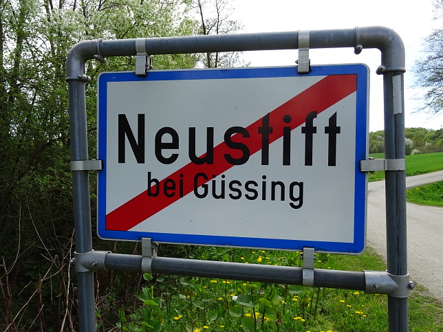 Neustift bei Gssing, Ortstafel