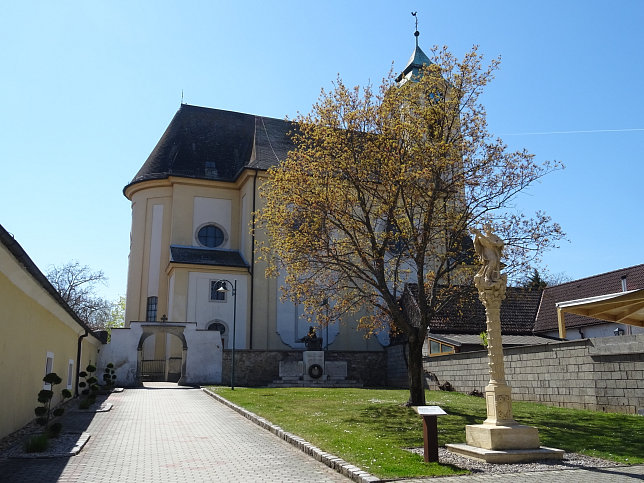 Oggau, Pfarrkirche Hl. Dreifaltigkeit, Simon und Judas