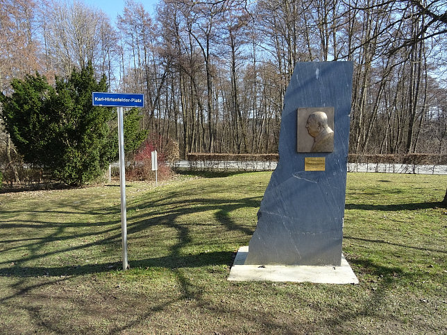 Denkmal Karl Hirtenfelder