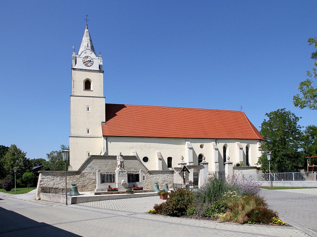 Oslip, Pfarrkirche Mariae Himmelfahrt