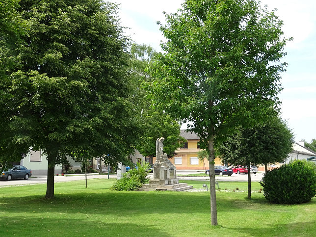 Pama, Kriegerdenkmal
