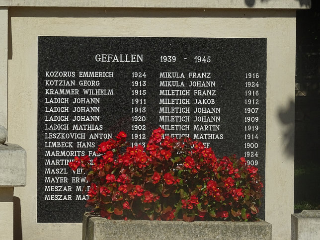 Parndorf, Kriegerdenkmal