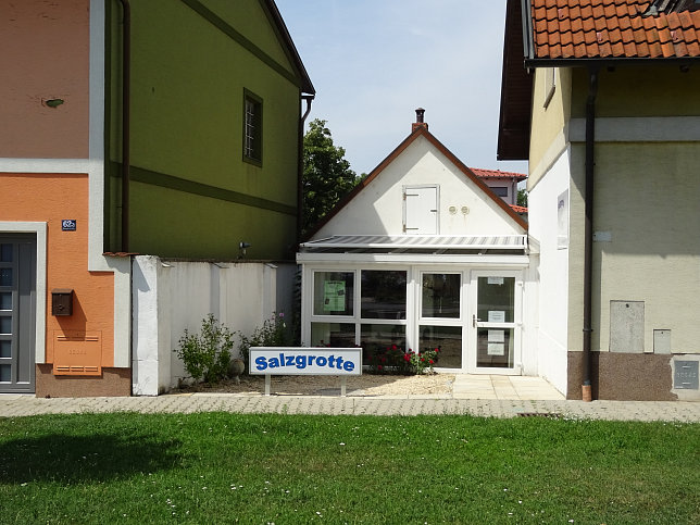Parndorf, Salzgrotte