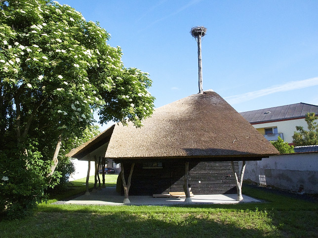 Raiding, Storchenhaus