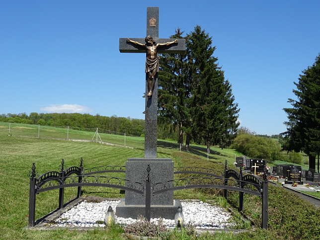 Reinersdorf, Friedhofskreuz