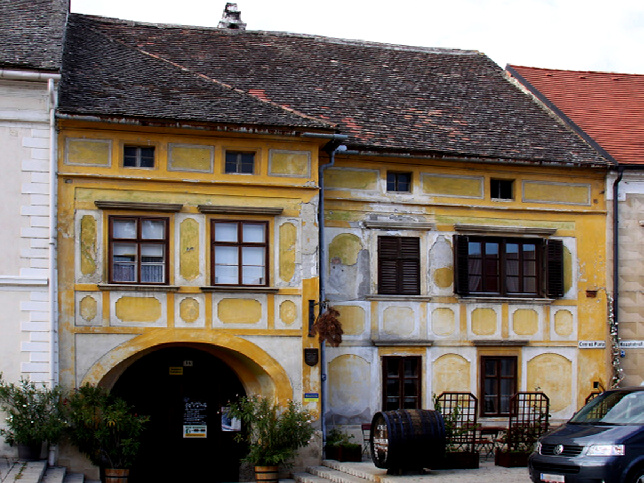 Rust, Brgerhaus, mit Stadtmauer