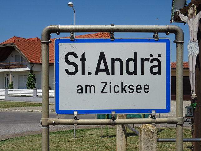 Sankt Andrä am Zicksee, Ortstafel