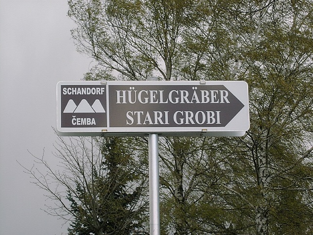 Schandorf, Hügelgräber