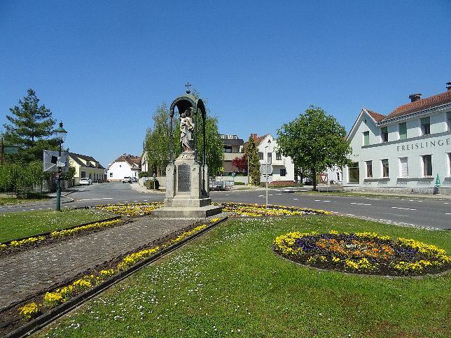 St. Michael, Hauptplatz