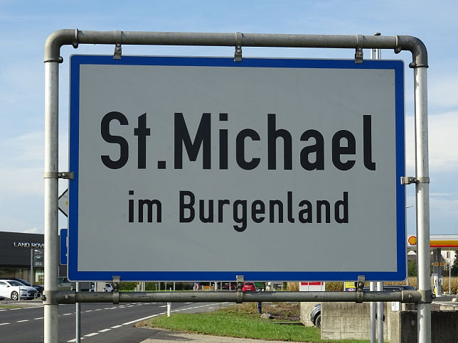 St. Michael, Ortstafel