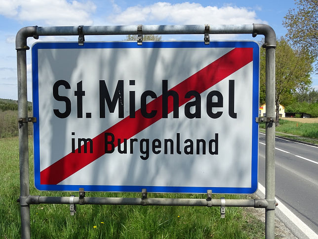 St. Michael, Ortstafel