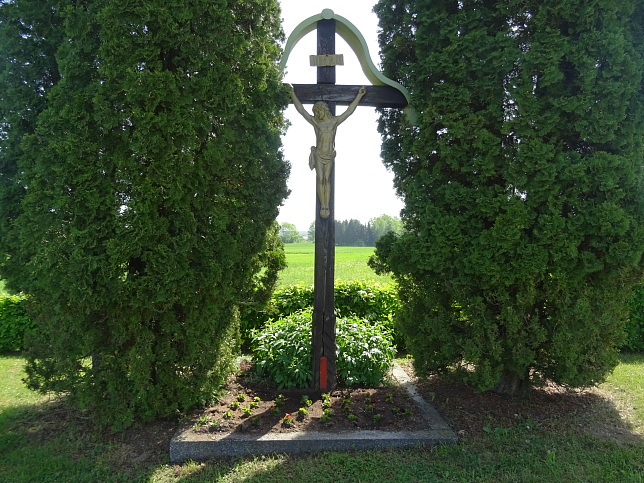 Sumetendorf, Friedhofskreuz